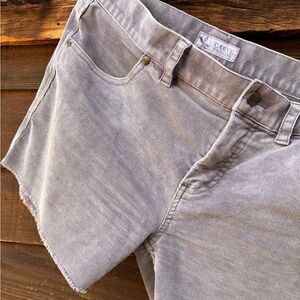 Carve Designs Corduroy Shorts - Taupe size 8 organic cotton Oahu 4”